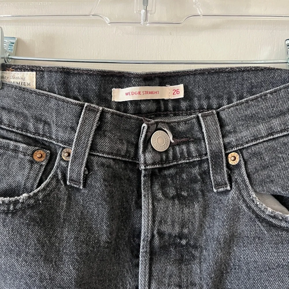 Levi's Black Straight-Leg wedgie Jeans 26W - Picture 2 of 6